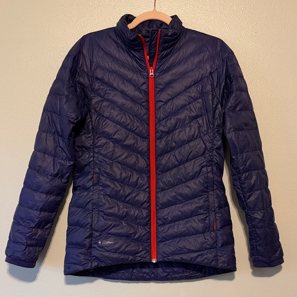 Helly Hansen Jackets & Blazers - Helly Hansen Purple Quilted Down Puffer Jacket with Red Zipper